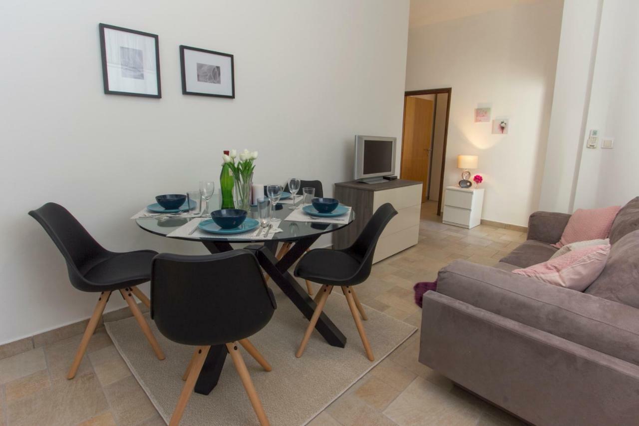 Apartment Ema Zadar Bagian luar foto