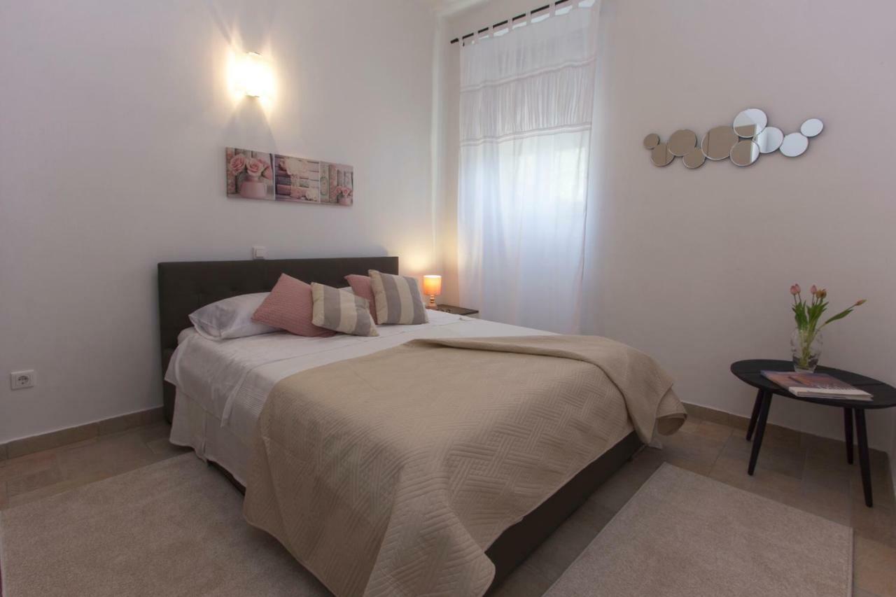 Apartment Ema Zadar Bagian luar foto